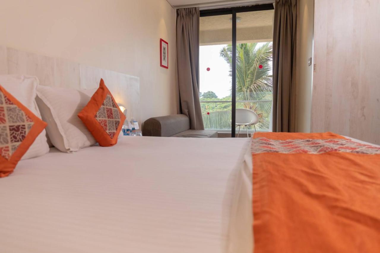 Hotel Citrus Prime Candolm, Goa Candolim Esterno foto